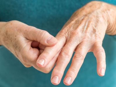 a hüvelykujj tünetei és kezelése